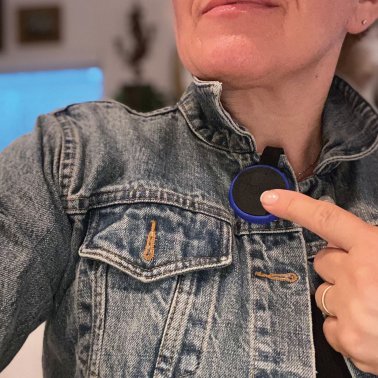 Tokk™ Bluetooth® Wearable Hands-Free Smart Assistant 3.0 Speaker (Blue)