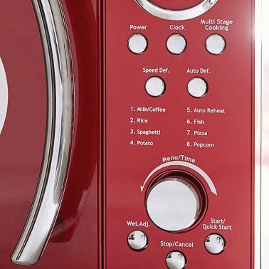 RCA 900-Watt 0.9-Cu.-Ft. Retro Countertop Microwave (Red)