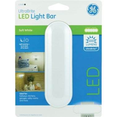 GE® Tri-Switch Super-Bright 100-Lumen LED Night-Light