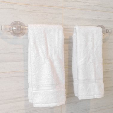 Better Houseware Suction-Cup Towel Bar, Clear